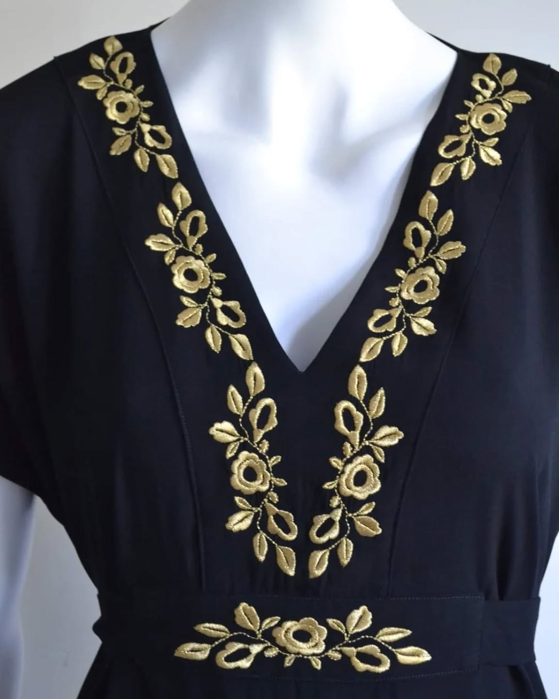 Ethno kaftan GOLDEN EMBROIDERY